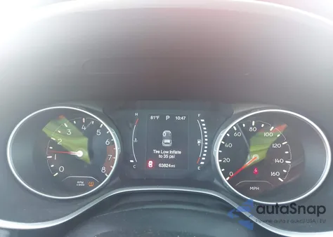 2018 Jeep Compass Latitude Fwd z USA, uszkodzony, nr VIN 3C4NJCBB3JT309064